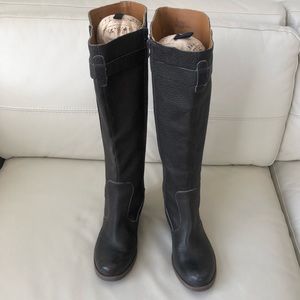 Tall leather boots, Korks by Korkease